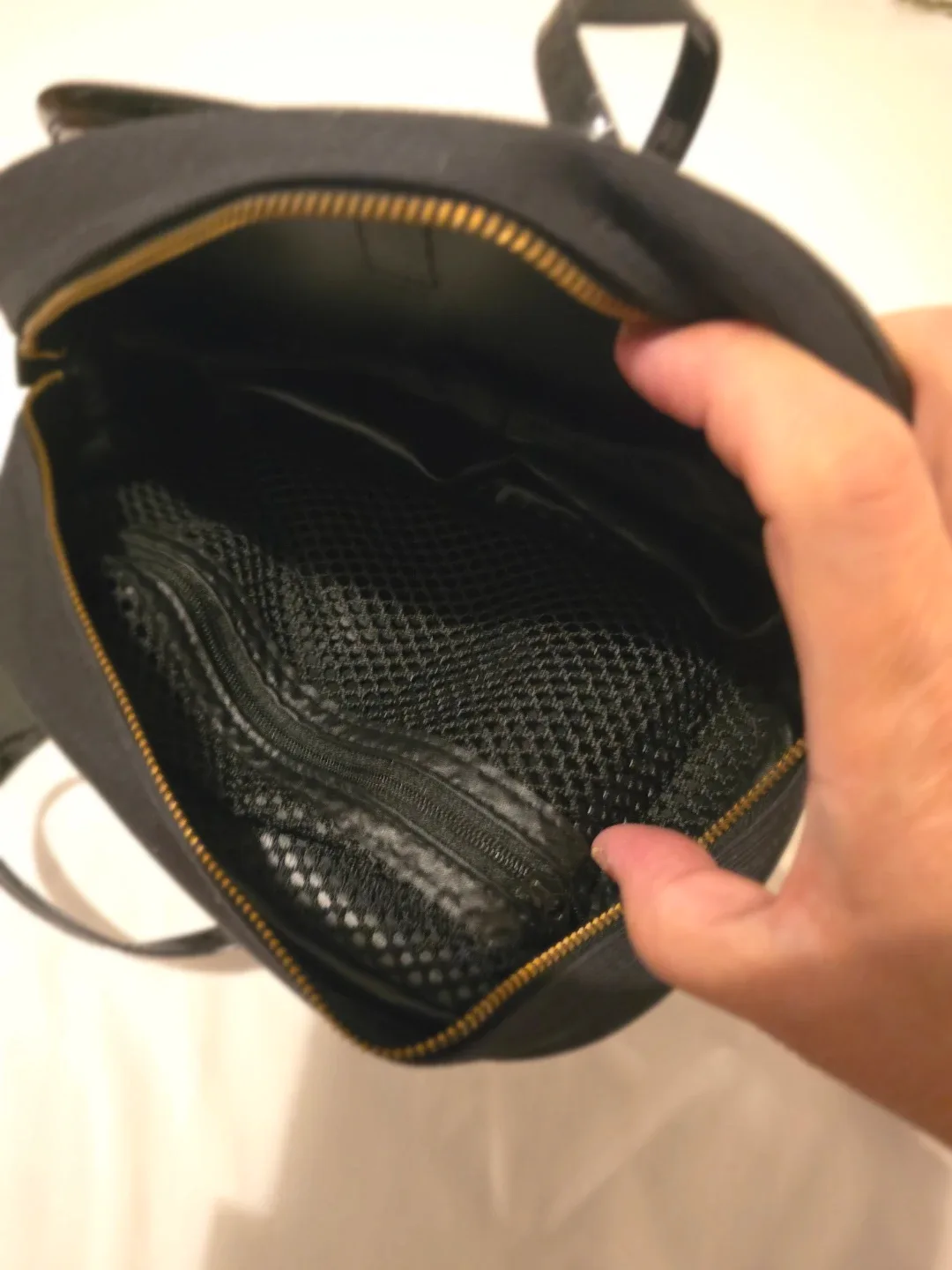 Black Daisy Purse with Mirror Mary Quant Japan image indicator(3)