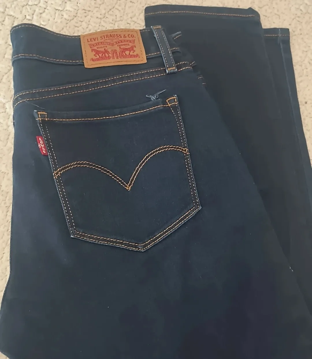 Levi's 711 Skinny Jeans - Size 29 image indicator(4)