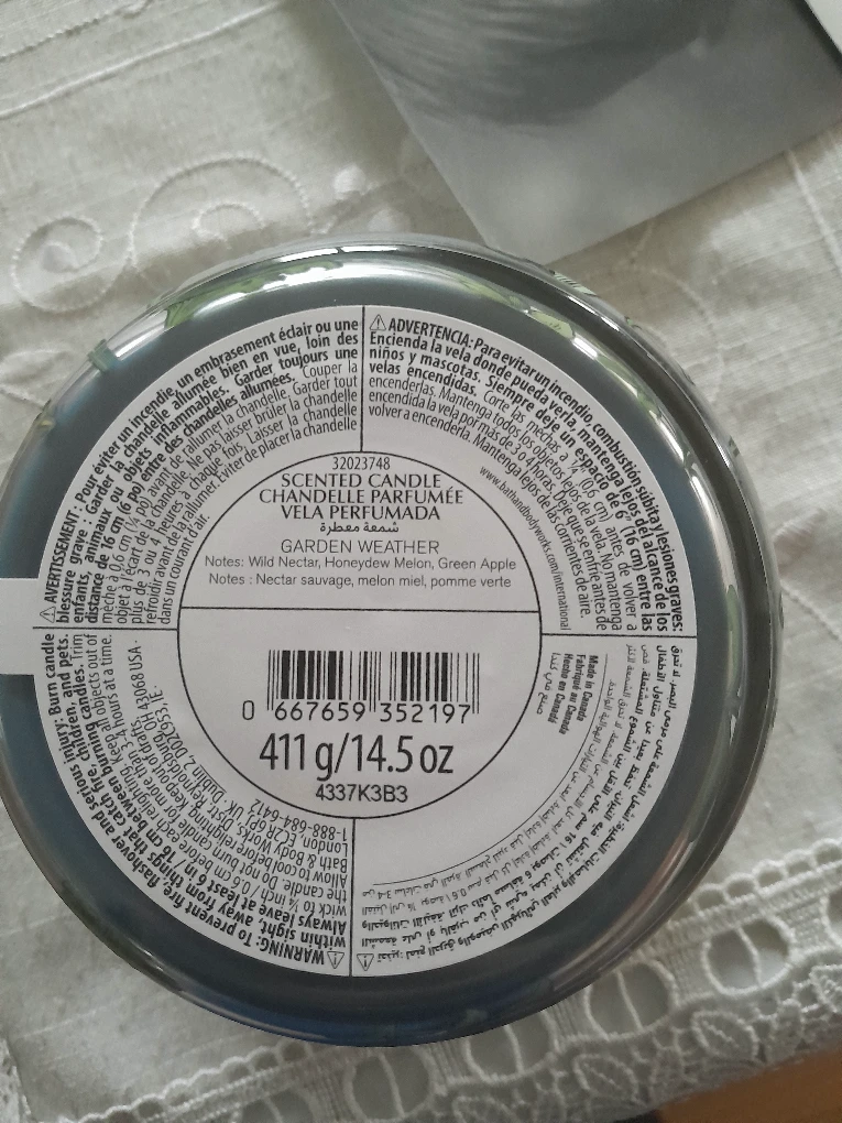 Bath & Body Works Garden Weather Candle - photo 5