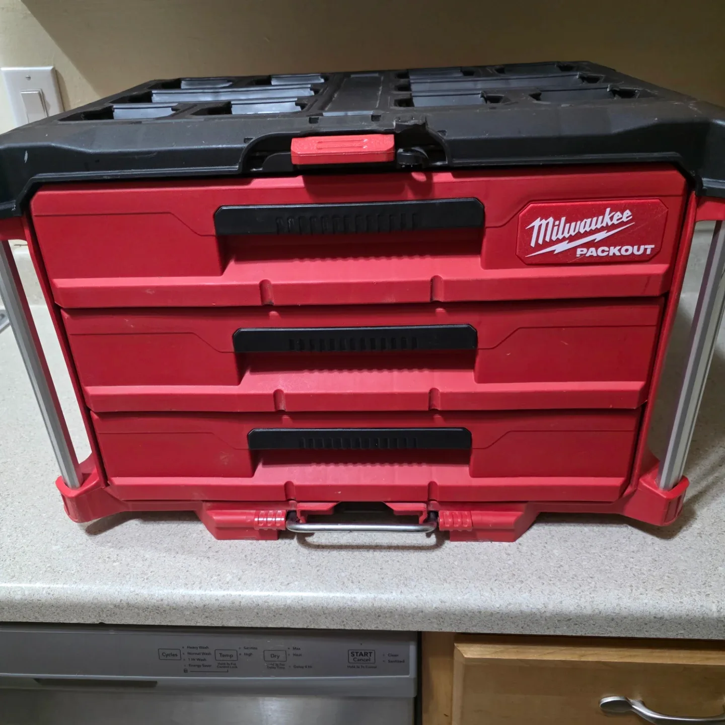 Milwaukee  PACKOUT 22 in. Modular 3-Drawer Tool Box image indicator(6)