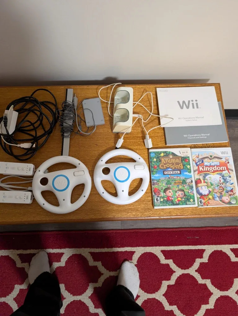 Nintendo Wii Console with Games & Accessories image indicator(2)