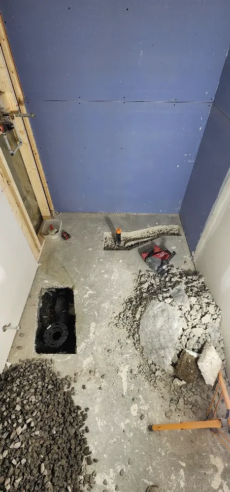 Certified Plumber and Gas Technician image indicator(2)