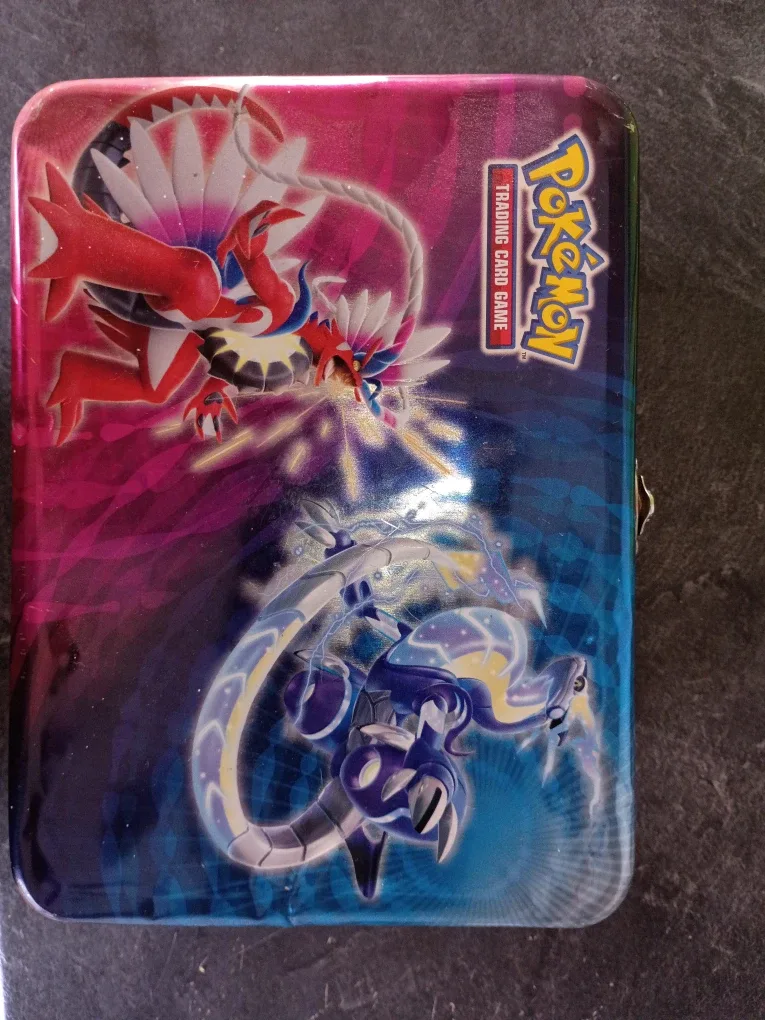 Pokémon Trading Card Game Tin
