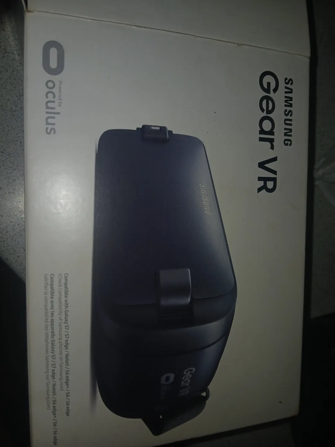 Samsung Gear VR - Oculus Powered