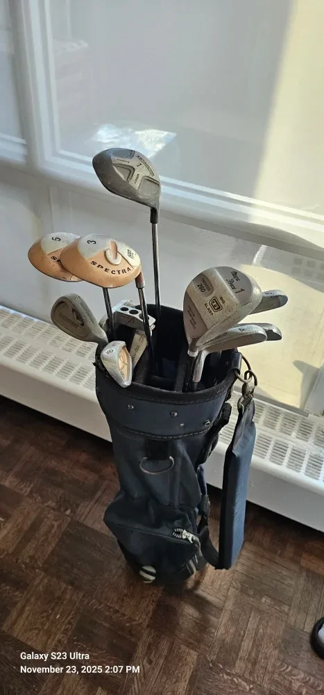Assorted Golf Club Set