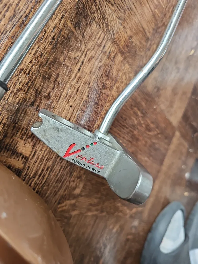 Assorted Golf Club Set image indicator(3)