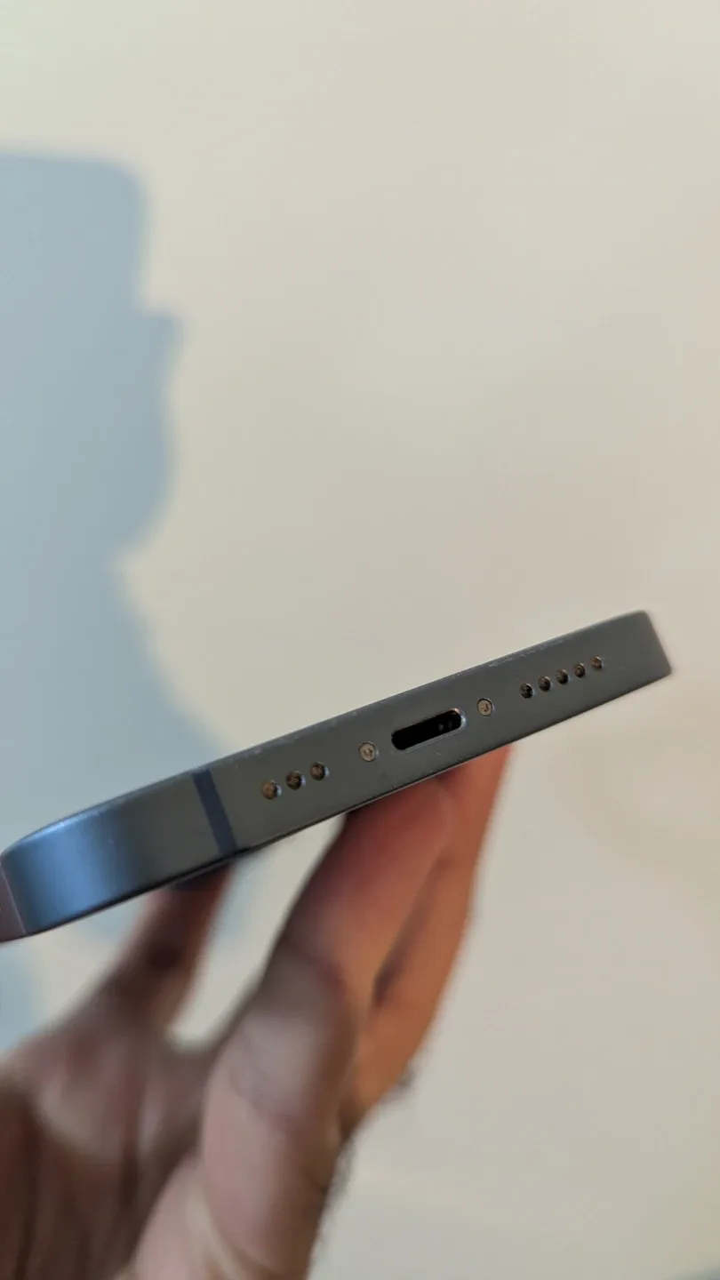 iPhone 14 - 128GB - Blue - 92% 🔋 image indicator(4)