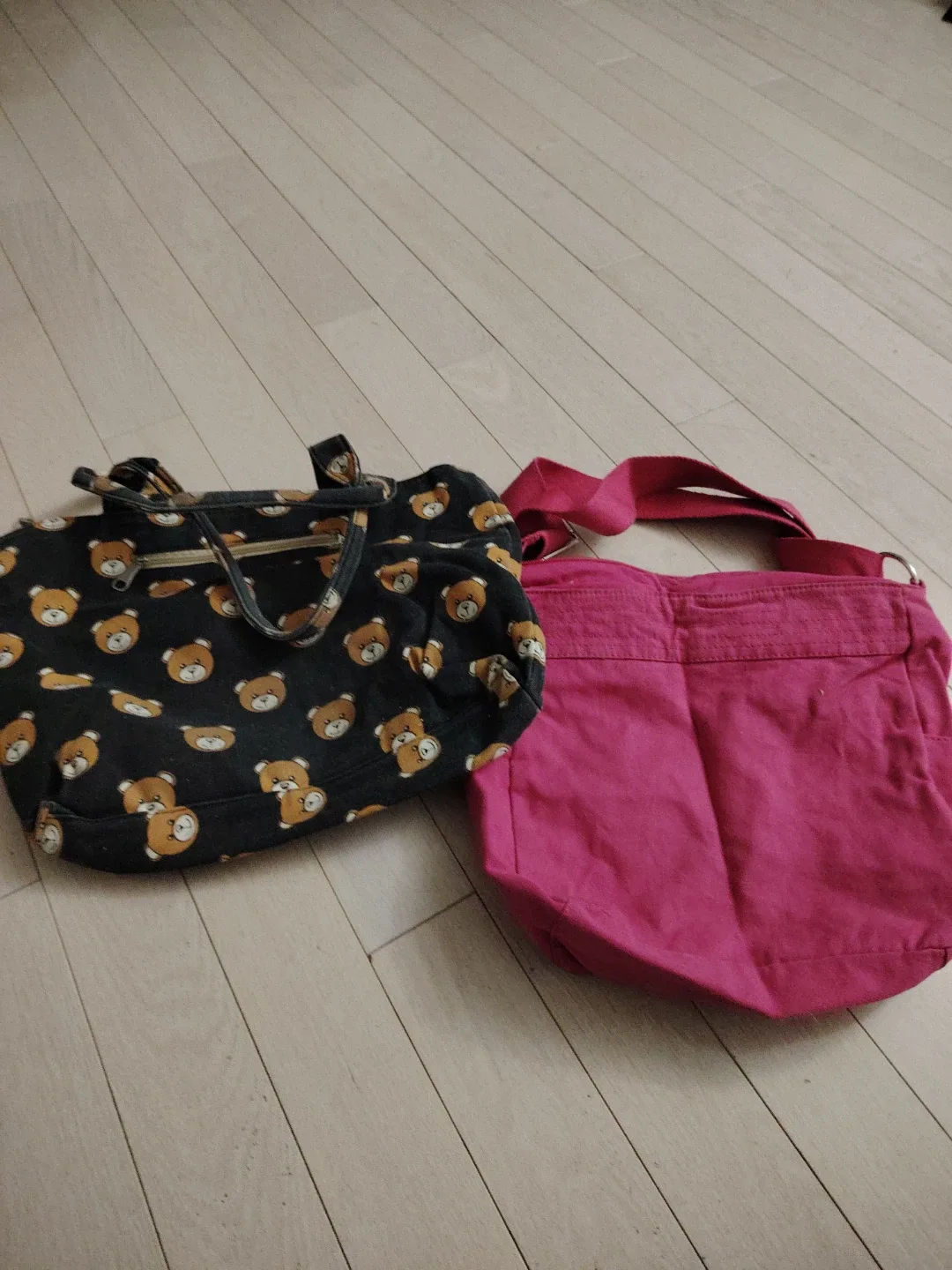 Two Tote Bags image indicator(2)