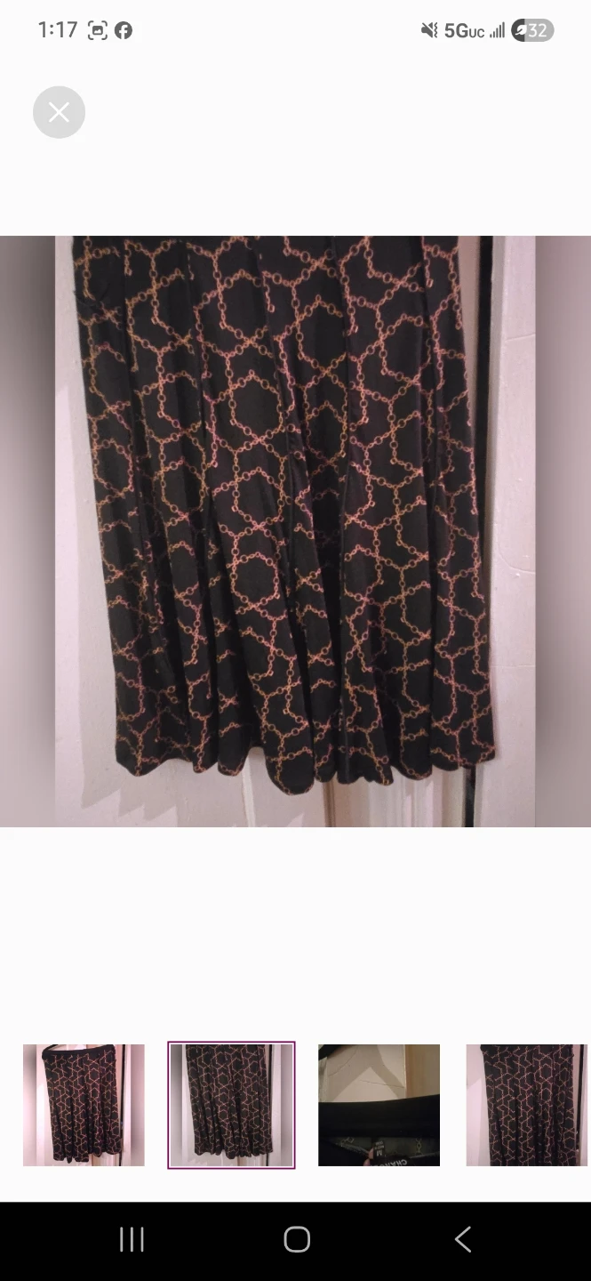 Chanel women medium chain style pleaded skirt