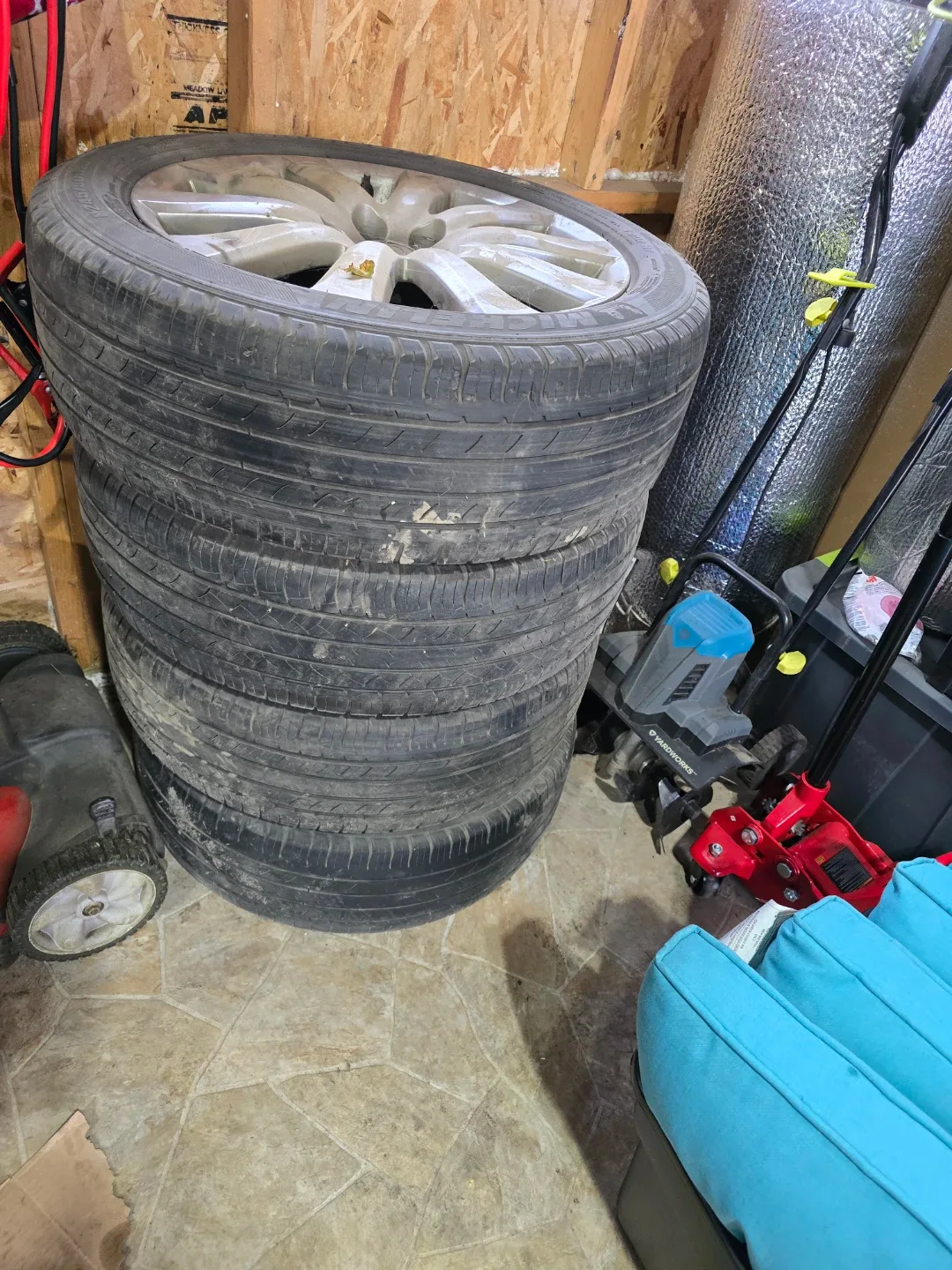 Mazda CX-9 SUV image indicator(9)