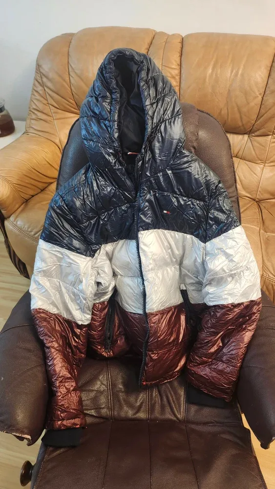 Tommy Hilfiger Puffer Jacket - Size L