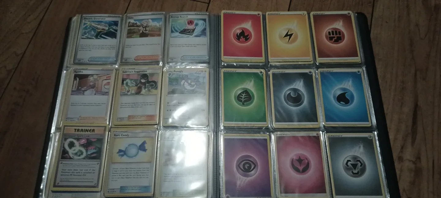 Binder of Pokemon Cards image indicator(4)