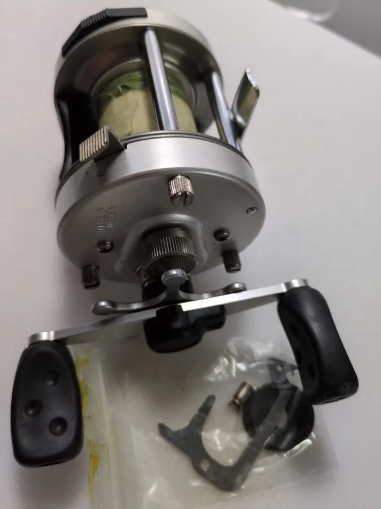 Abu Garcia Fishing Reel - Made in Sweden image indicator(2)