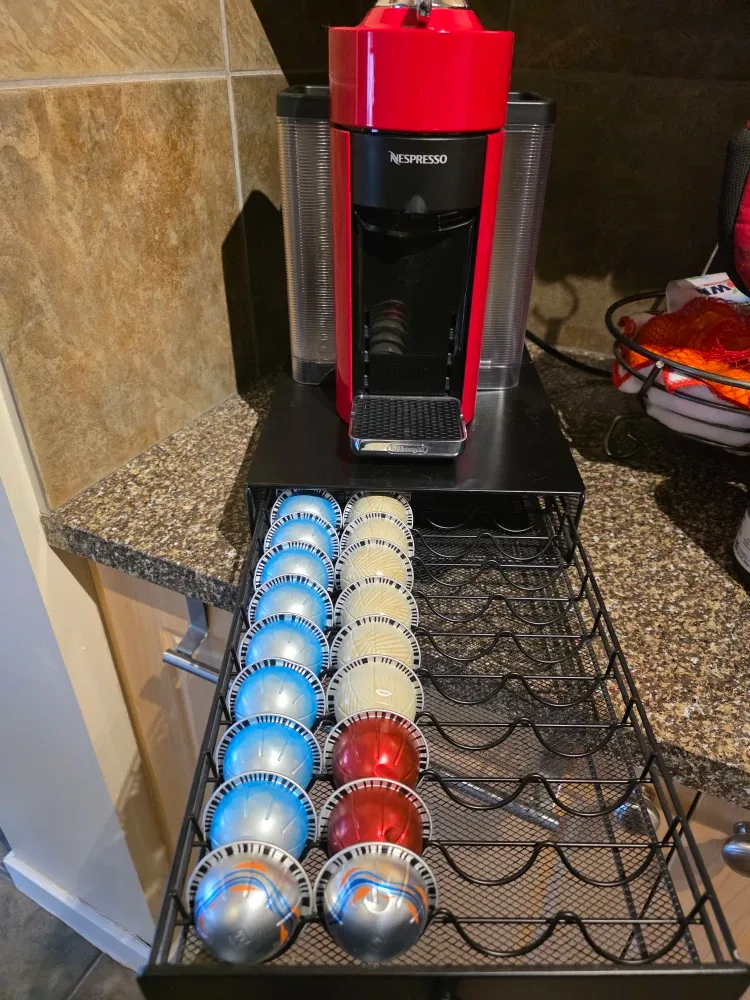 Nespresso Coffee Machine with metal pod tray and 20 pods image indicator(2)