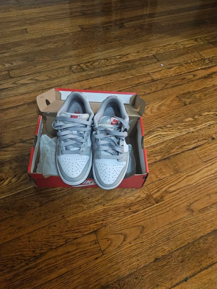 Nike Dunk Low Grey/White image indicator(2)