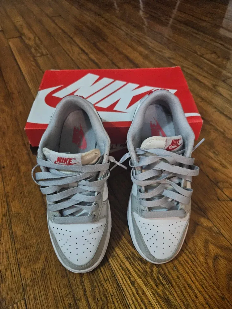 Nike Dunk Low Grey/White image indicator(6)
