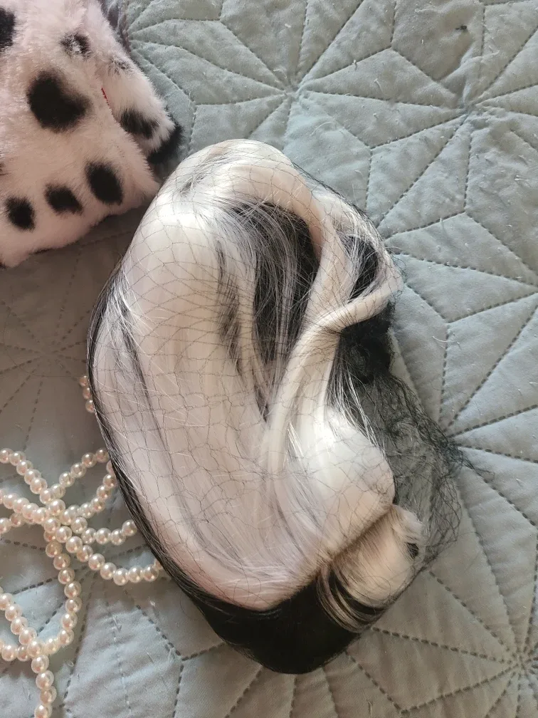 Cruella Deville Costume Set image indicator(5)