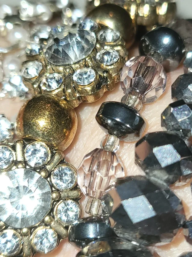 Set of 6 Beaded Bracelets image indicator(4)