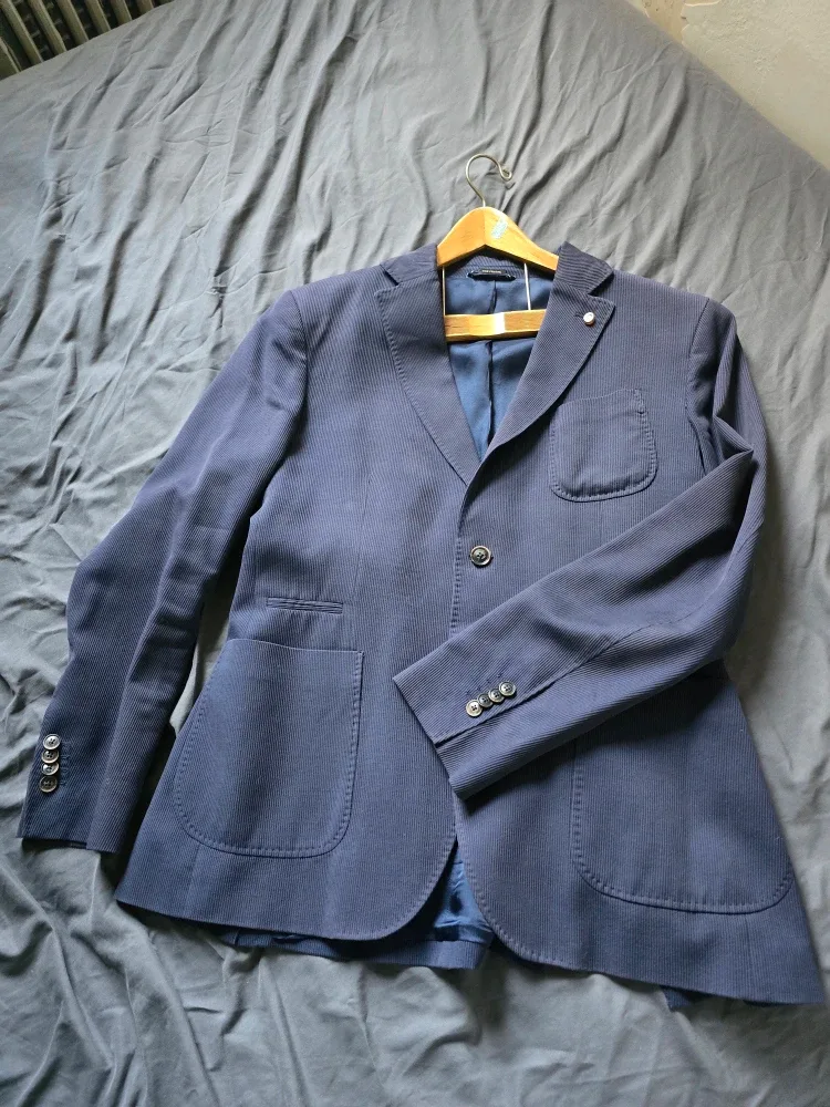 Massimo Dutti Navy Corduroy Blazer  Bulgaria #thriftypicks image indicator(2)