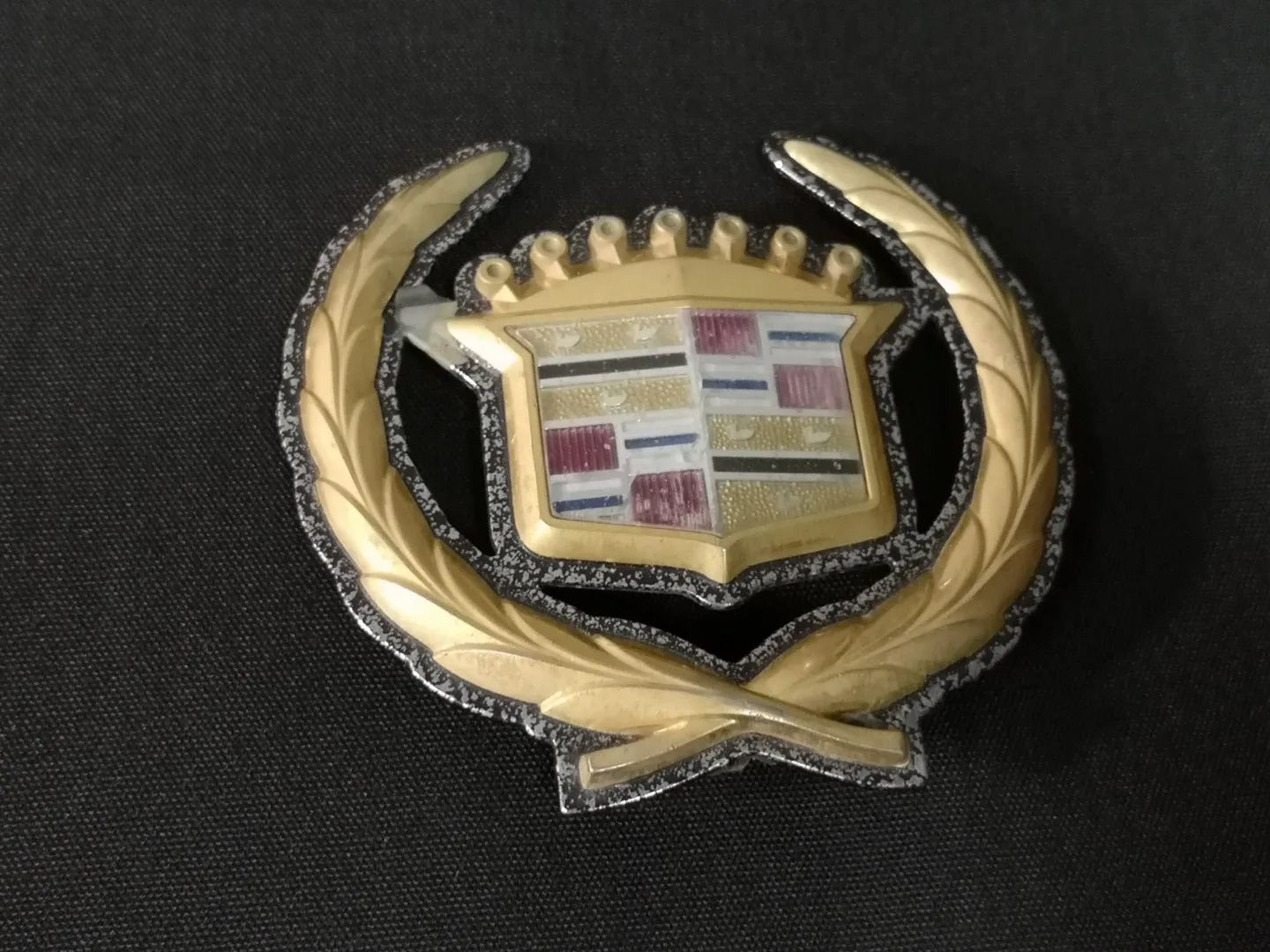 10.5cm Cadillac Logo Hood Ornament image indicator(4)