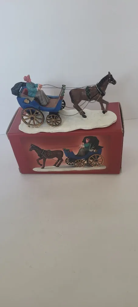 Lemax Figurine Horse and Carriage image indicator(5)