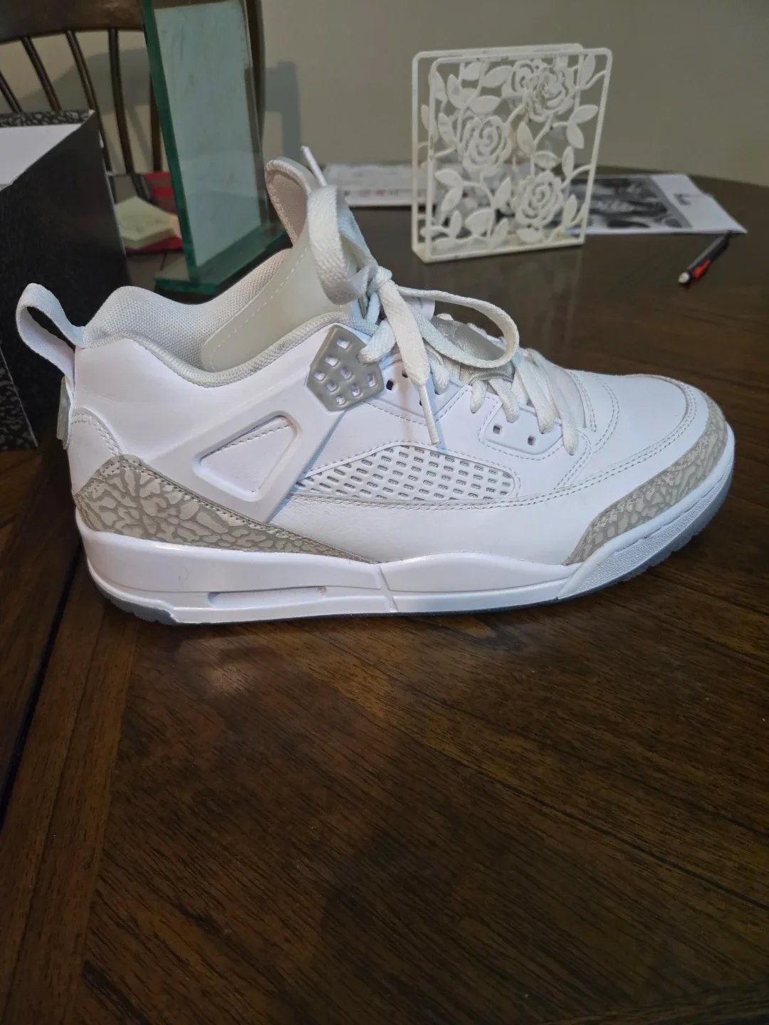 Air Jordan 3 Retro Low White Cement Grey image indicator(8)