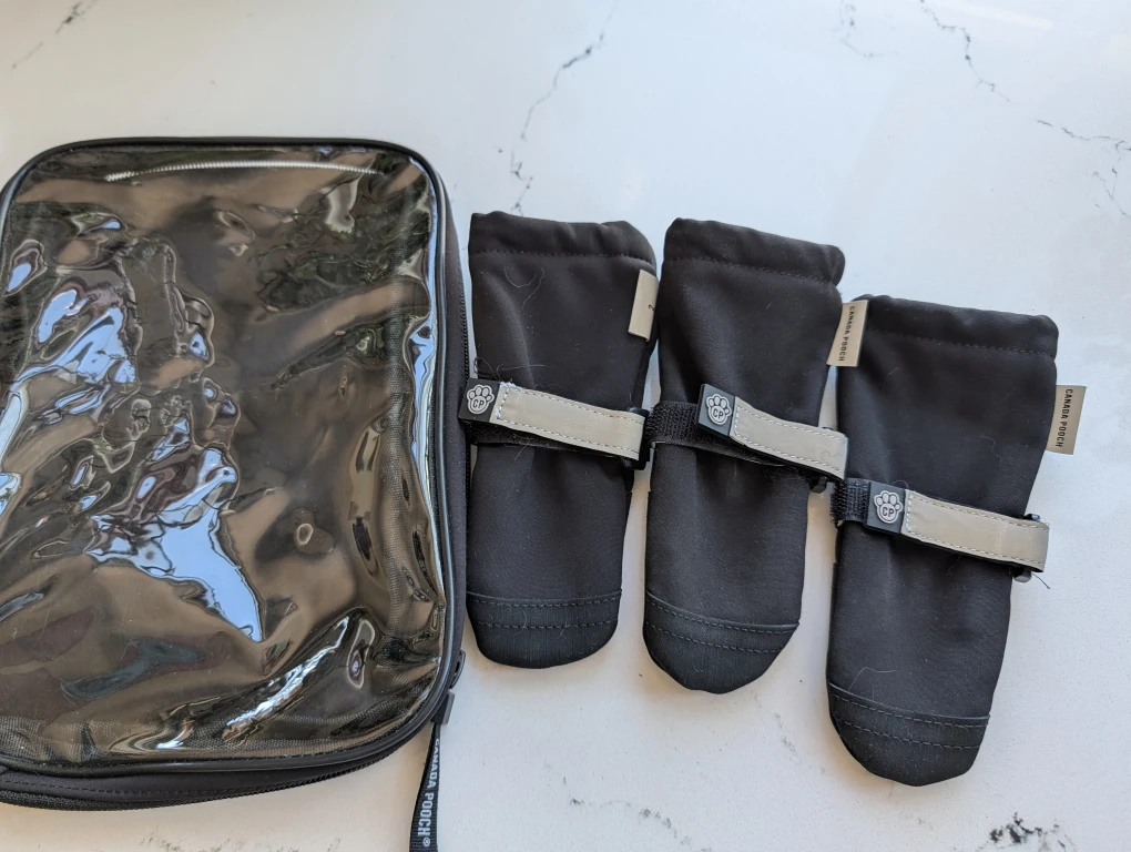 Canada Pooch Dog Boots - Size 2 - photo 2