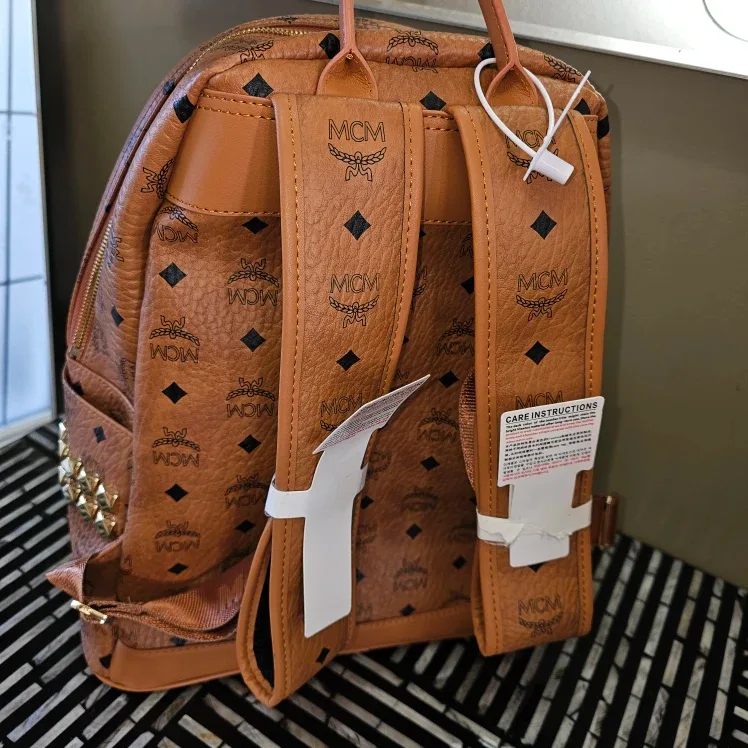 MCM Backpack - Brown image indicator(2)