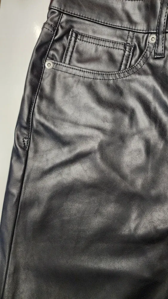 New Gap '70s Flare High Rise' Black Pants - Size 31 image indicator(3)