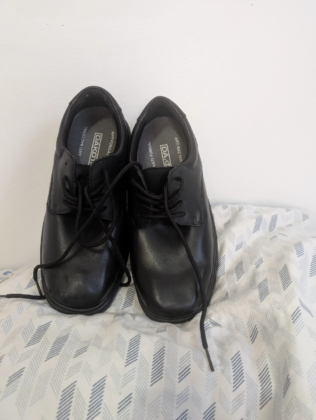Dakota Black Dress Shoes - Size 7.5 New (No box)