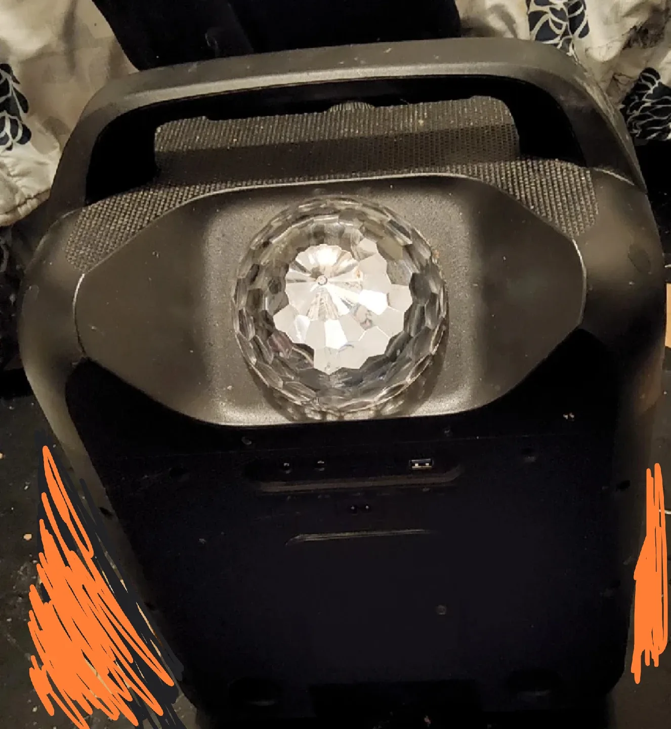 ION Party Rocker Portable Speaker image indicator(5)