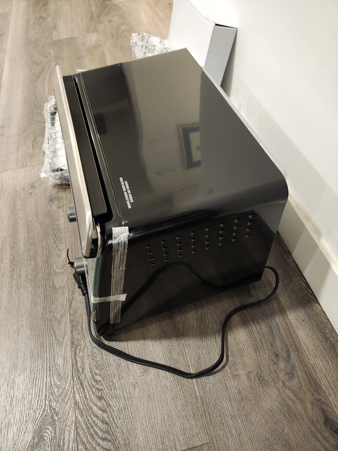 New BLACK+DECKER Crisp 'N Bake Air Fry Toaster Oven - photo 3