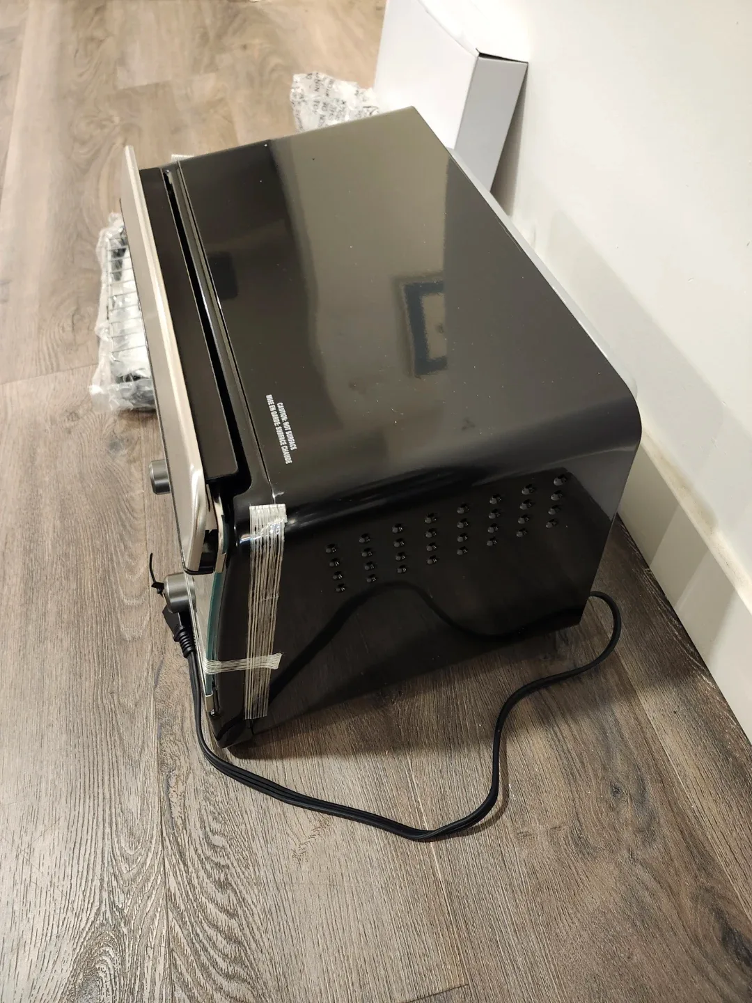 New BLACK+DECKER Crisp 'N Bake Air Fry Toaster Oven image indicator(3)