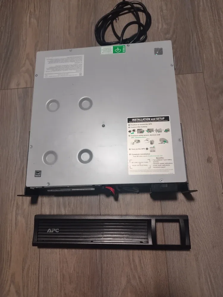 APC Smart-UPS SMT1500RM2UC