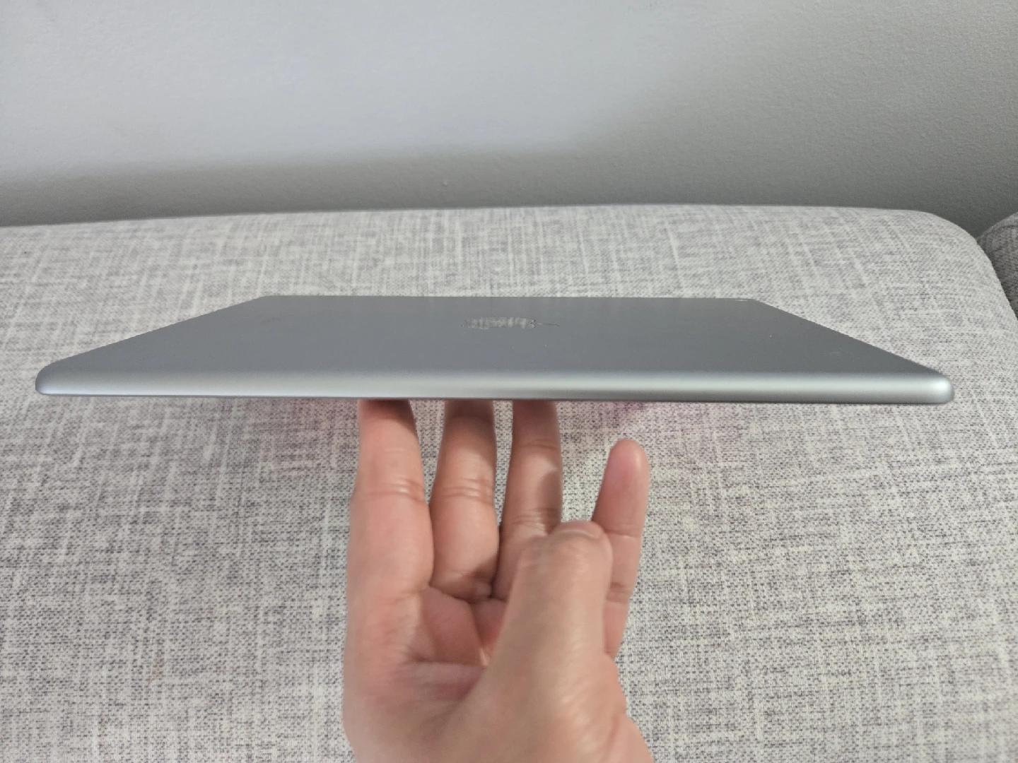 ipad 6th generation 128GB - photo 2
