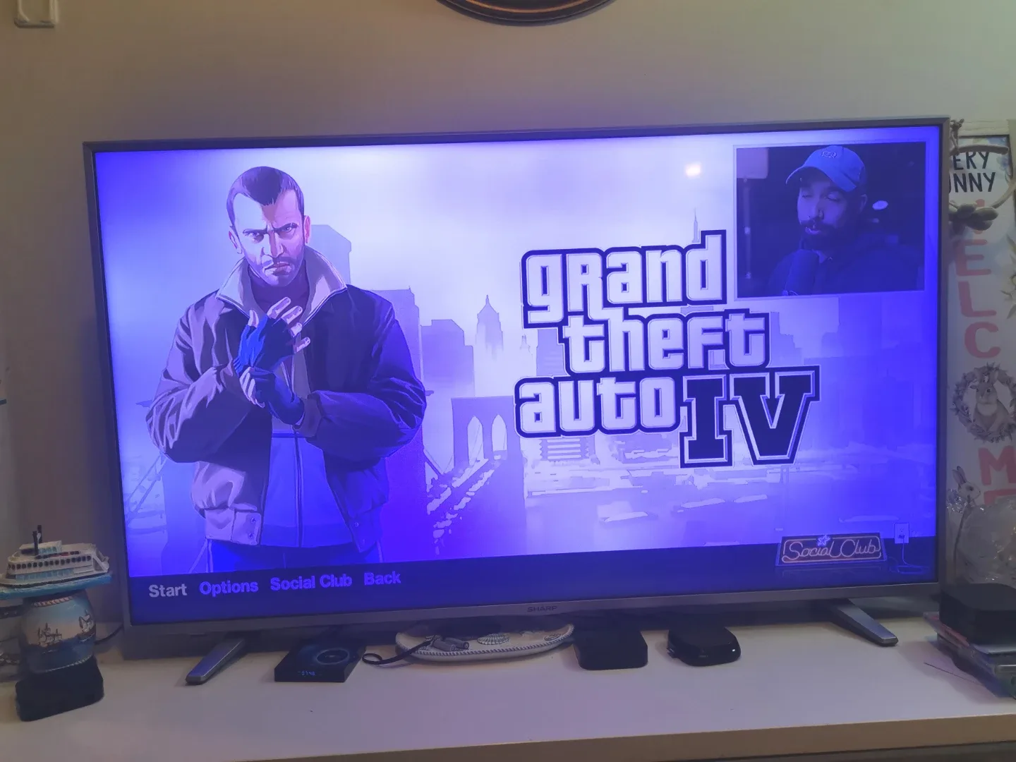 Sharp 55" 4K TV image indicator(3)