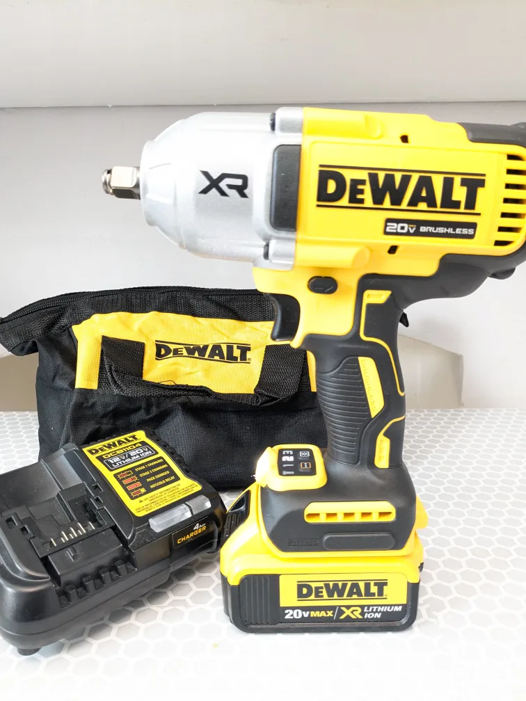 20V Max DeWalt XR -HIGH TORQUE 1/2" Impact Wrench PRO- Combo