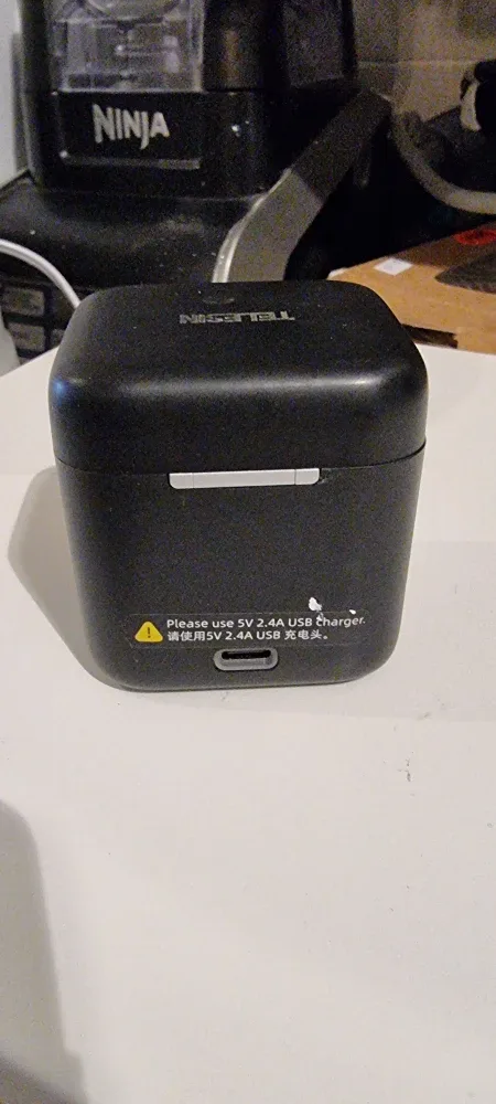 NEW- GoPro Dual Battery Charger + 2 Batteries (HERO9/10/11/12) image indicator(3)