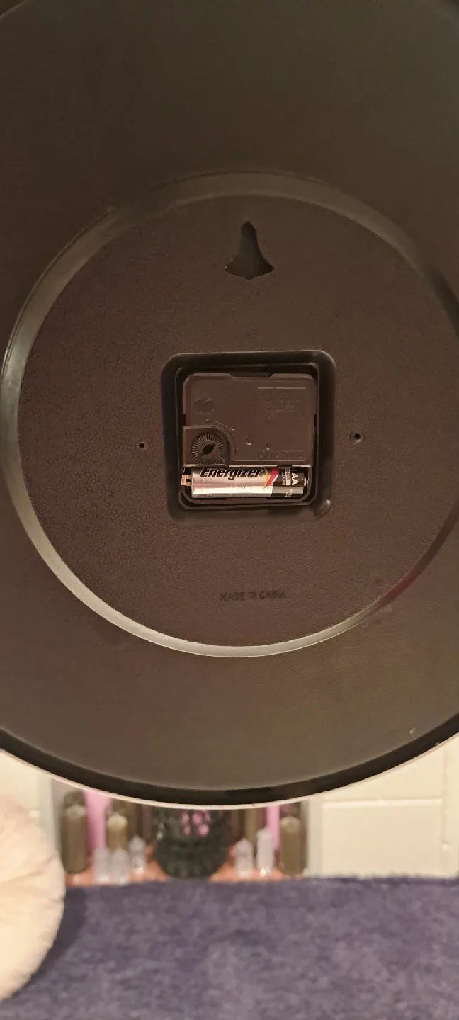 Rose Gold Hanging Wall Clock image indicator(4)