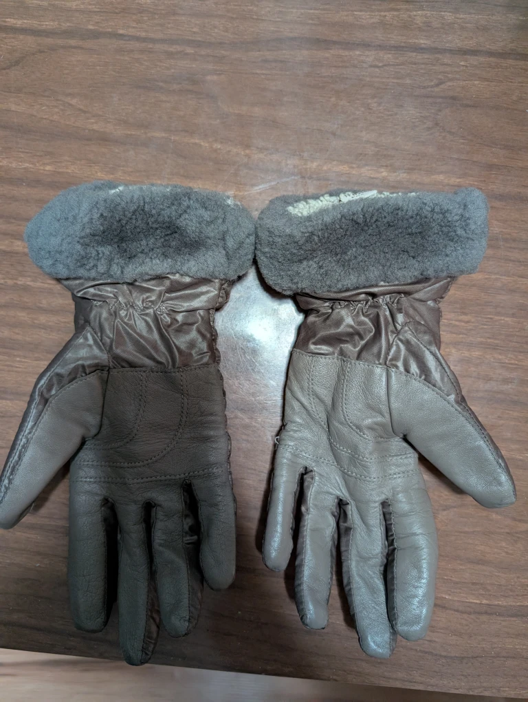 UGG Leather Gloves - photo 2