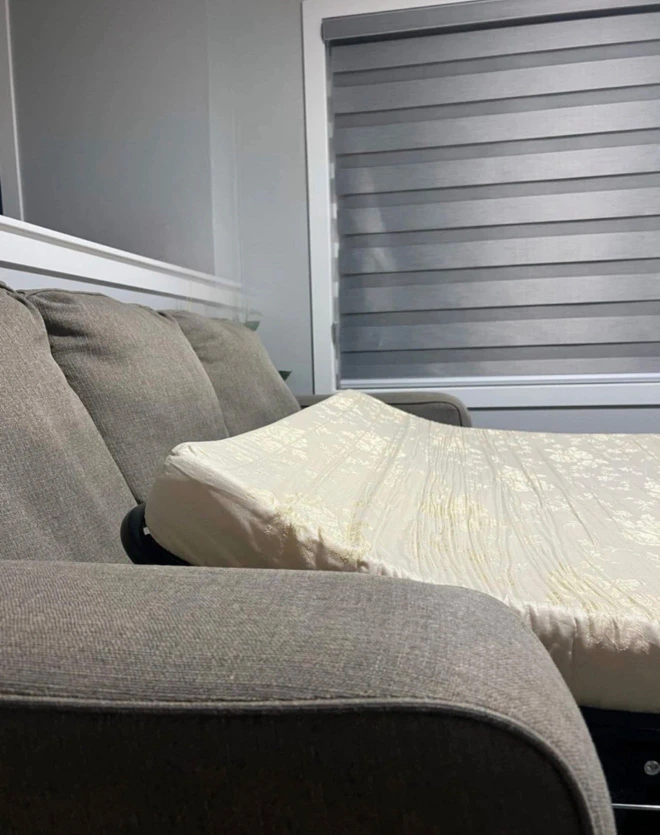 Sofa Bed - Great for Guests! - photo 3