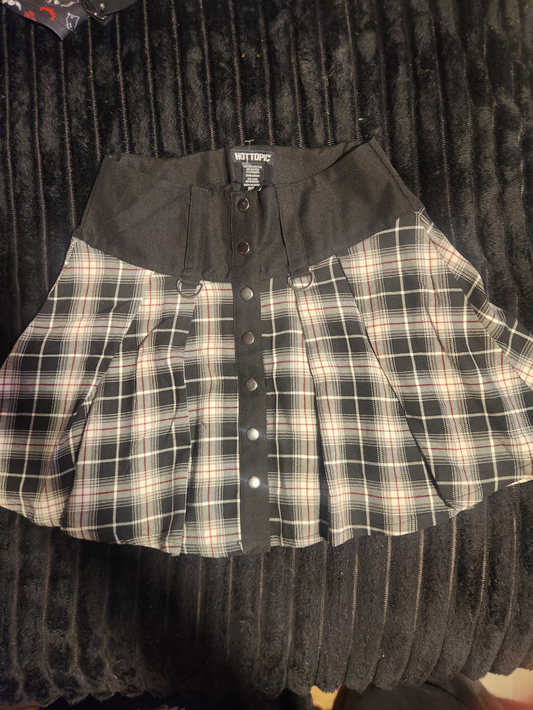Hot Topic Plaid Yoke Pleated Skirt - Size Small