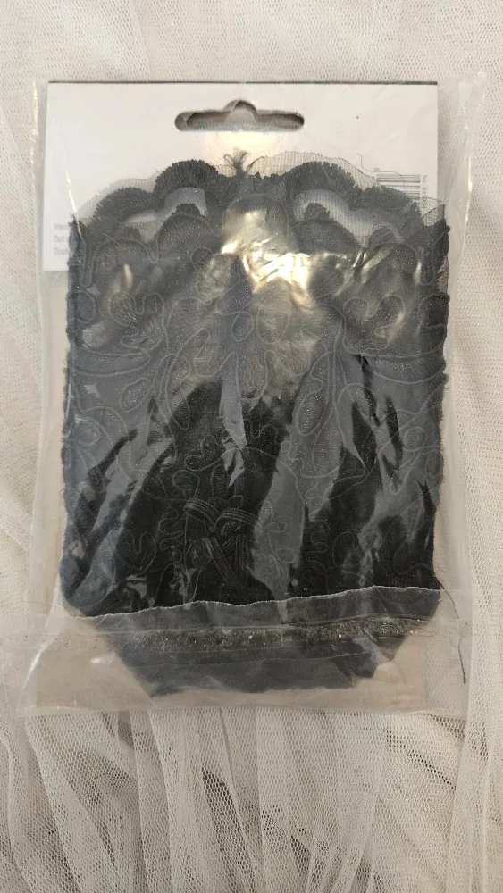 Lace Glovelettes image indicator(2)