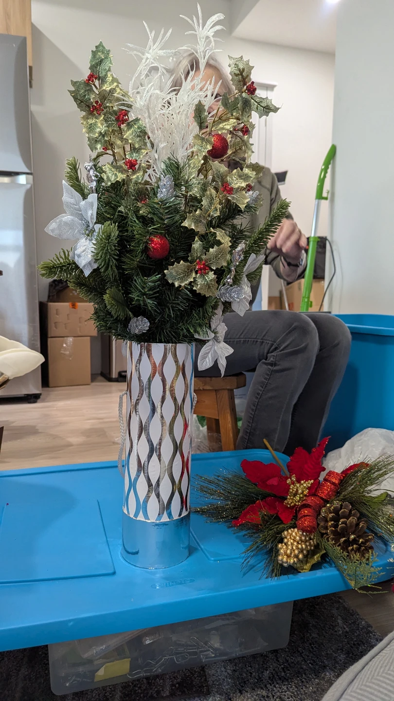 Christmas Floral Centrepieces - photo 3