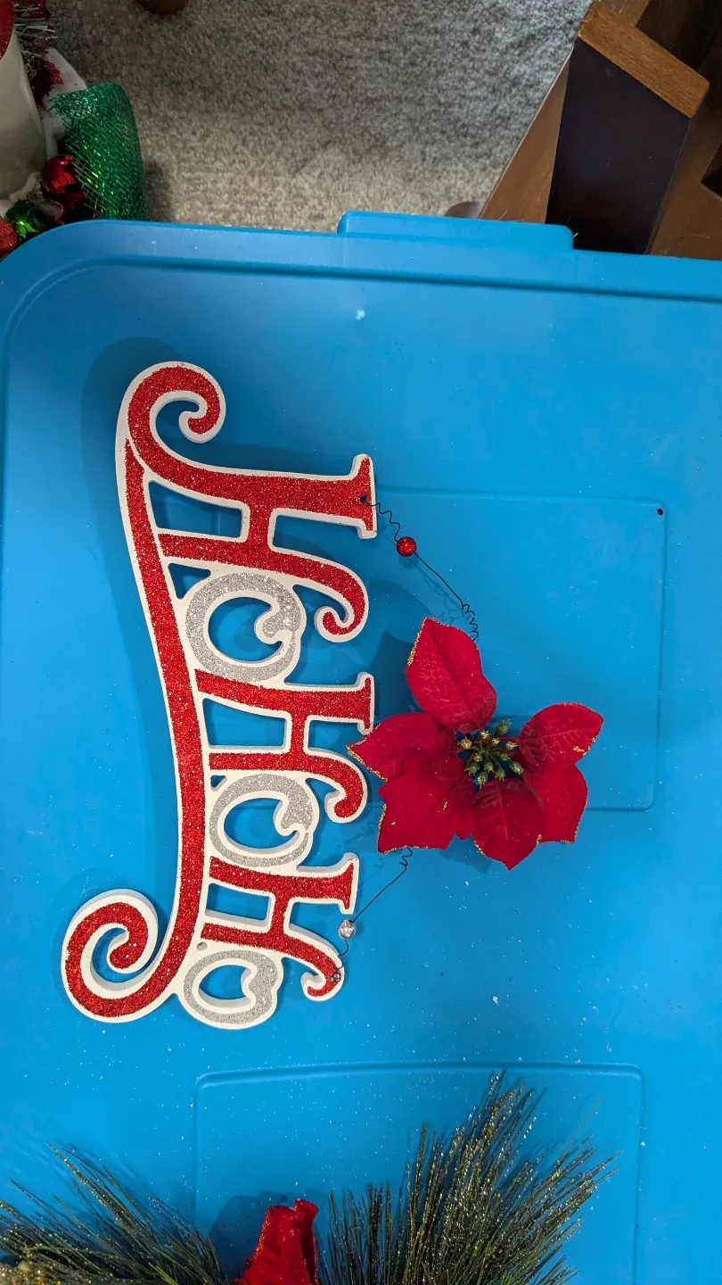 Christmas Floral Centrepieces image indicator(10)