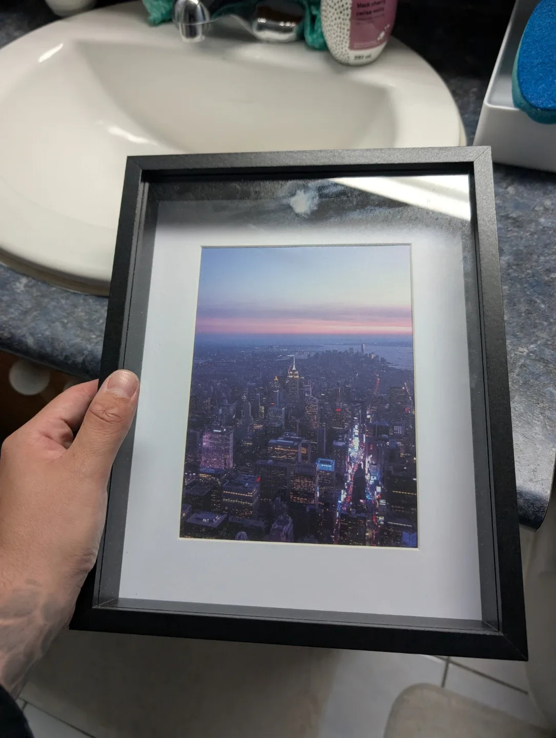 #Free item# picture frame