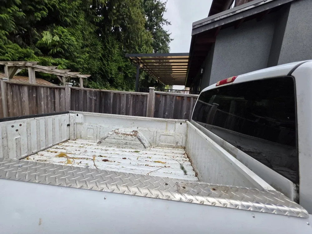 Chevrolet Silverado Truck image indicator(4)