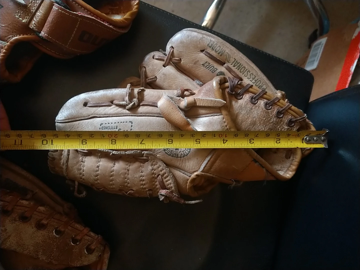 Vintage Baseball Gloves - Professional Model - photo 2