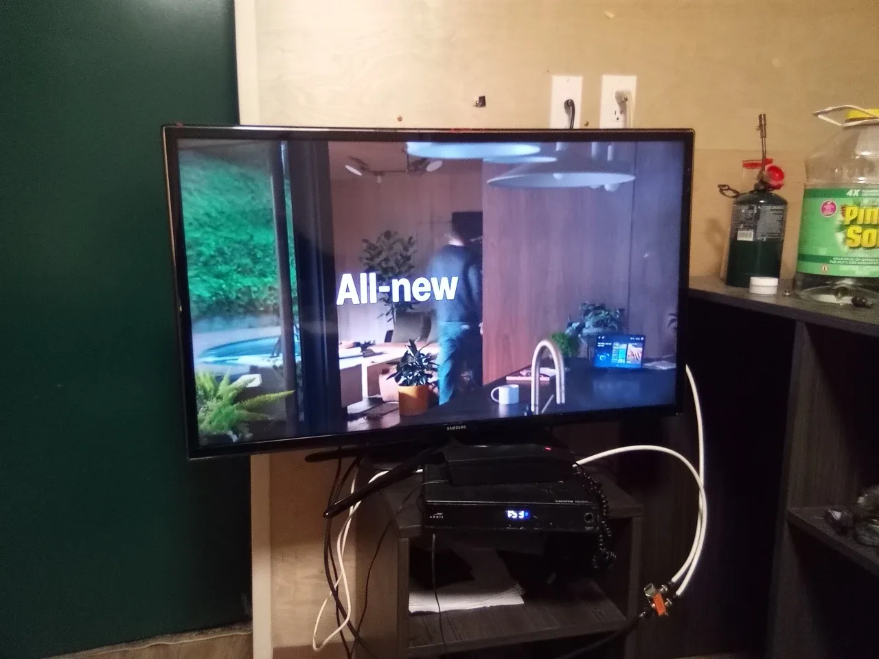 Samsung smart tv 40 inch f6300best offer takes it image indicator(3)