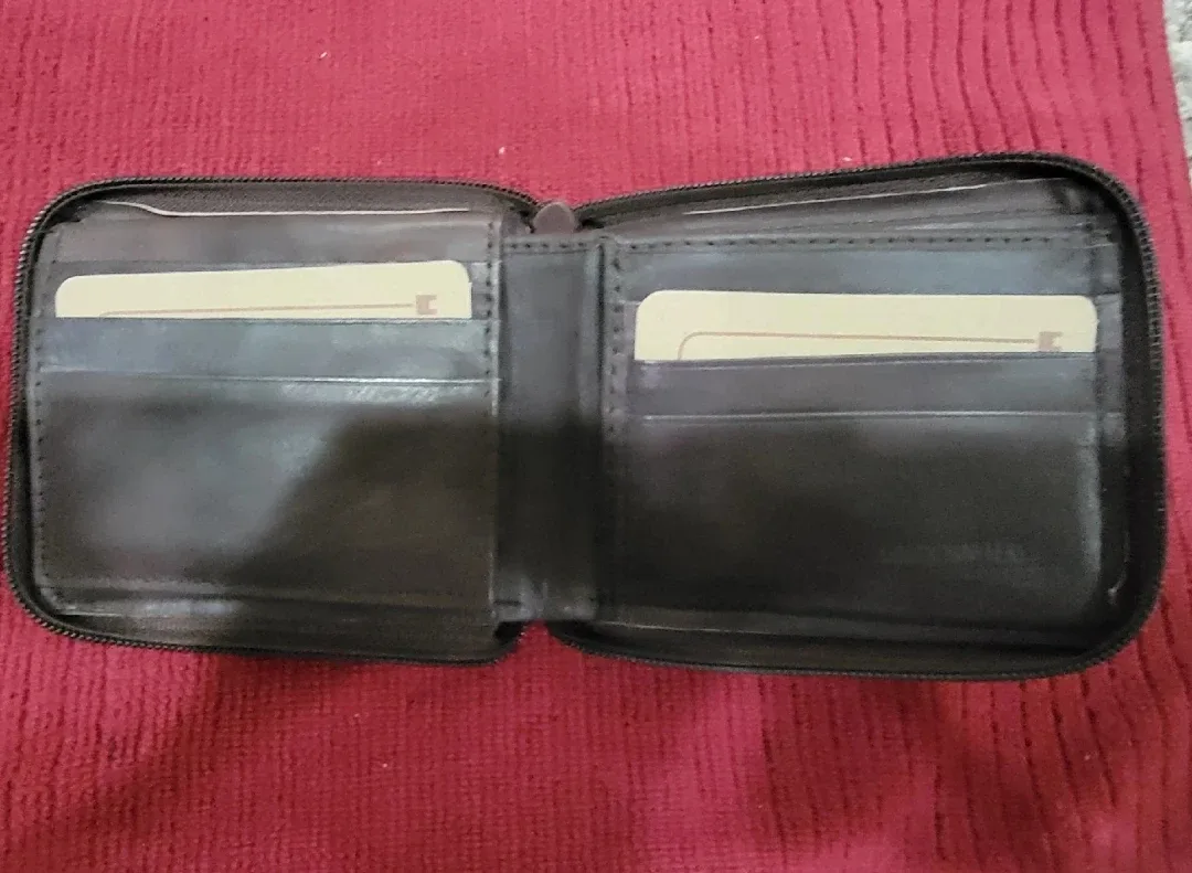 Brown Leather Zip Around Wallet image indicator(2)